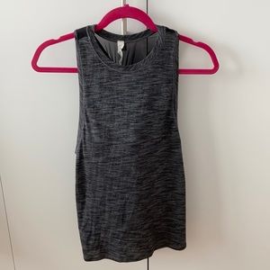 Lululemon gray brindle tank, size 4